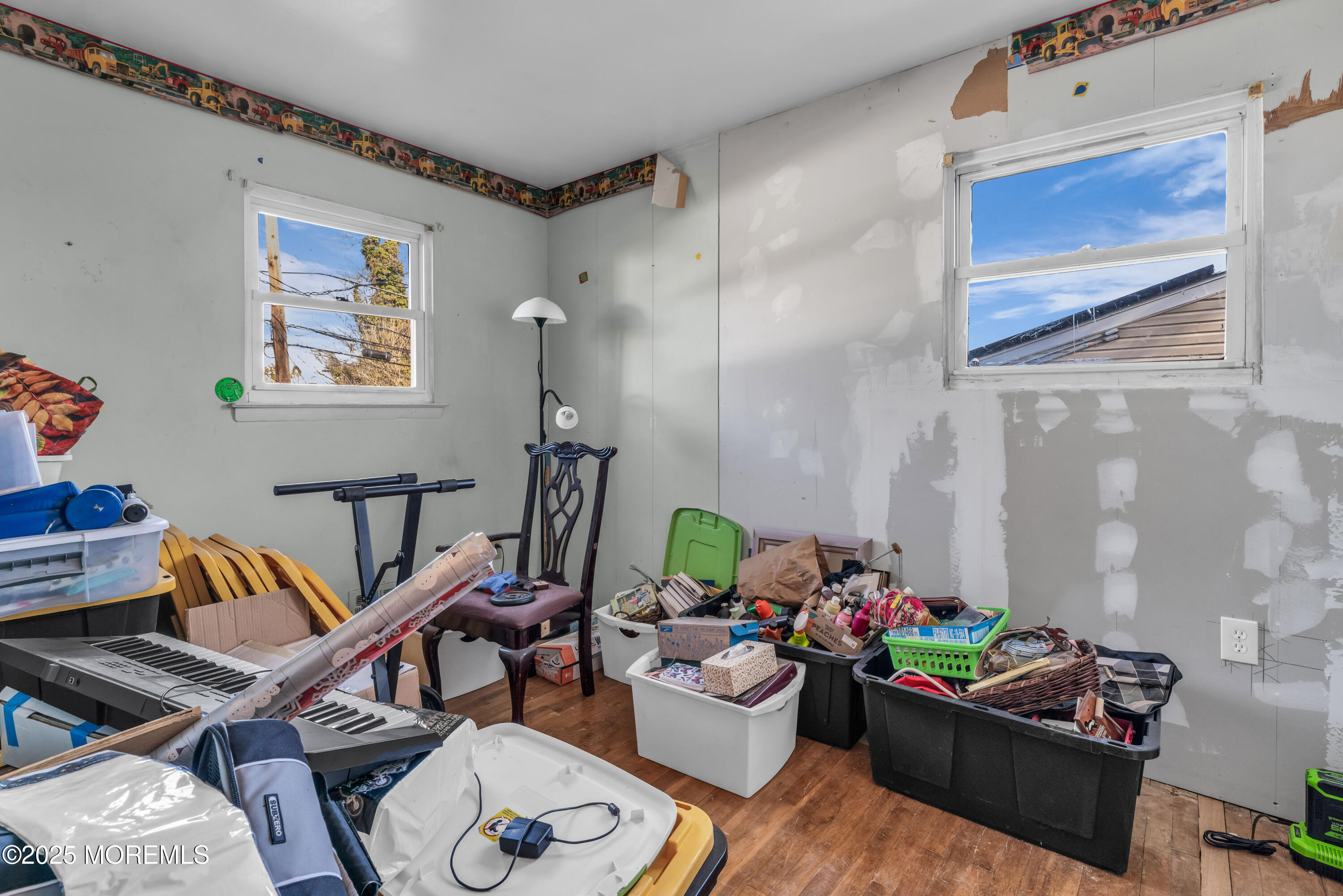 975 South Concourse Keyport, NJ 07735 - Photo 38 of 46 a living room with furniture a rug and a window