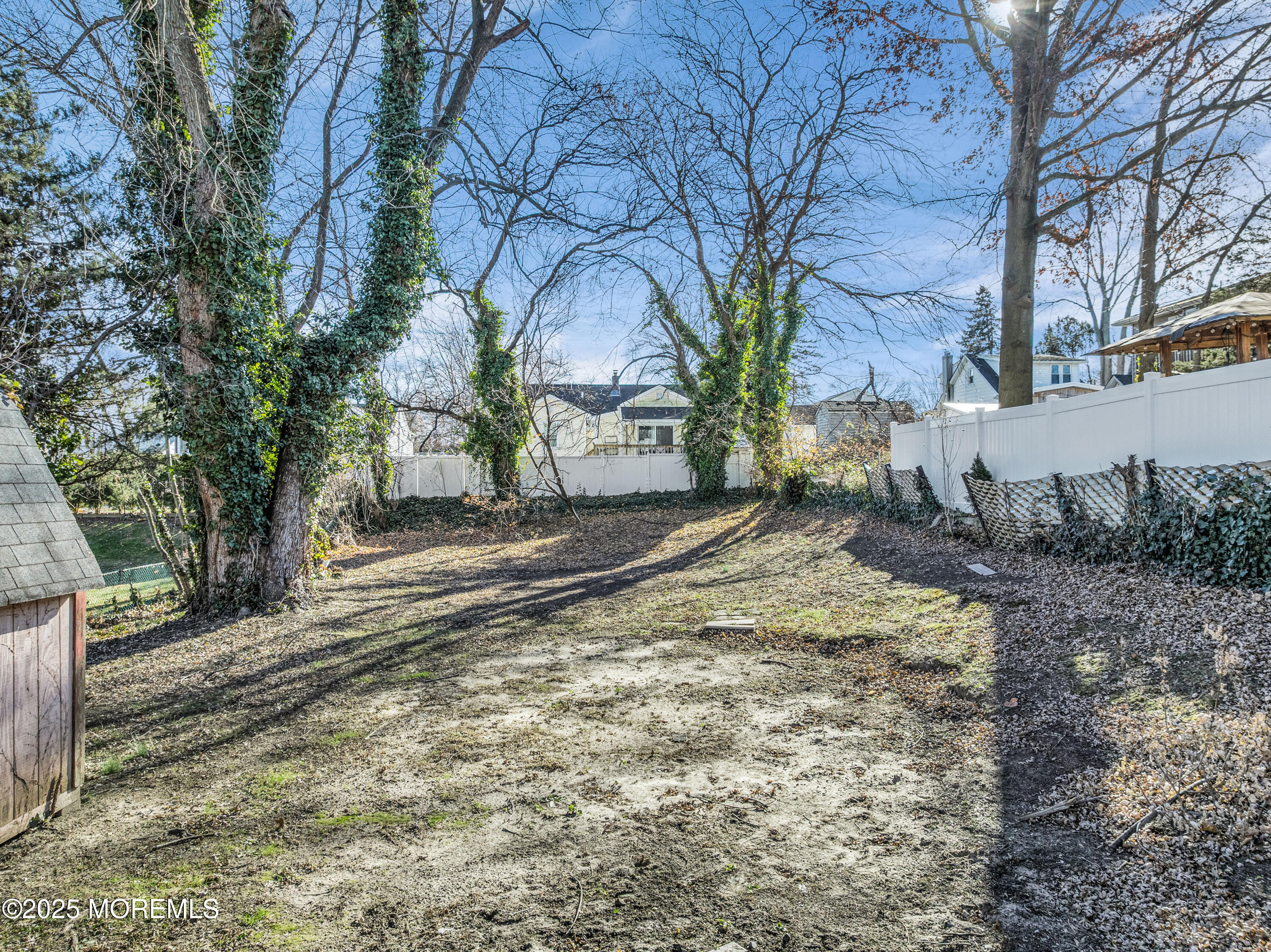 975 South Concourse Keyport, NJ 07735 - Photo 9 of 46 a view of a yard with a tree