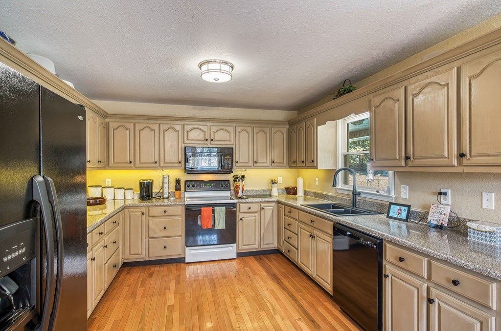 80 Pine Grove Drive Blue Ridge, GA 30513 - Photo 11 of 44