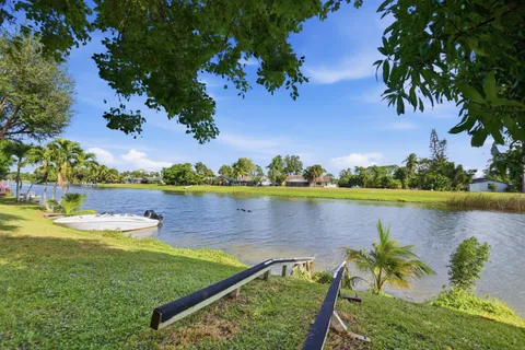 $650,000 | 2462 Westmont Place, Royal Palm Beach, FL 33411