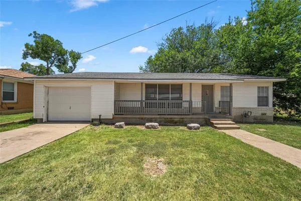 $189,500 | 303 East Avenue, Moody, TX 76557