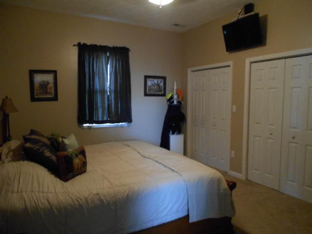 1422 Springplace Road Lewisburg, TN 37091 - Photo 11 of 19 Guest House: One of two huge bedrooms. Notice the double his & hers closets!