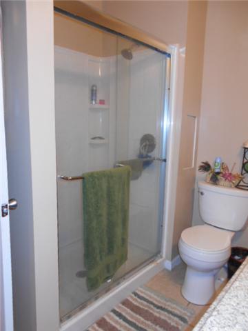 1422 Springplace Road Lewisburg, TN 37091 - Photo 12 of 19 Guest House: Walk-in shower.