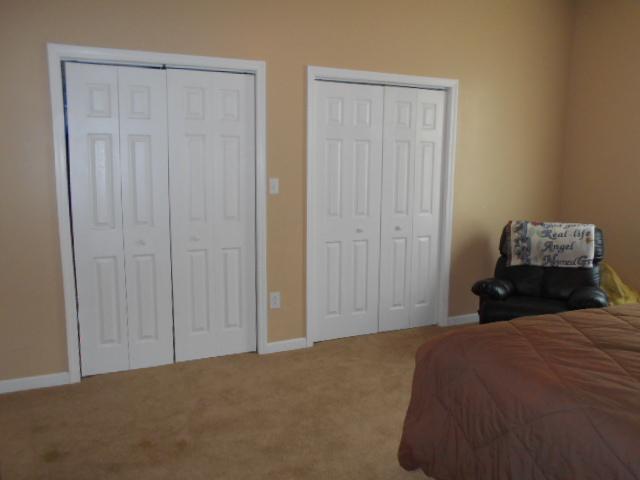 1422 Springplace Road Lewisburg, TN 37091 - Photo 13 of 19 Guest House: Second bedroom.