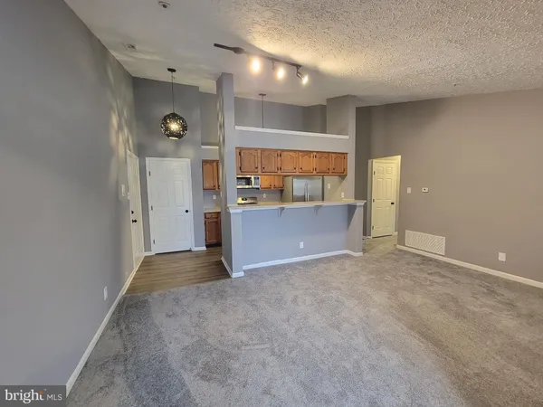 $195,000 | 10 Kenwood Drive, Sicklerville, NJ 08081