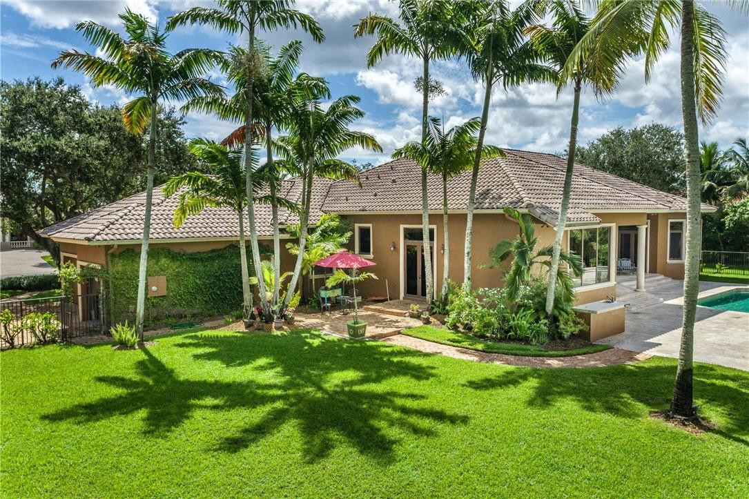 4031 East Ridgeview Drive Davie, FL 33330 - Photo 13 of 57 Photo 13