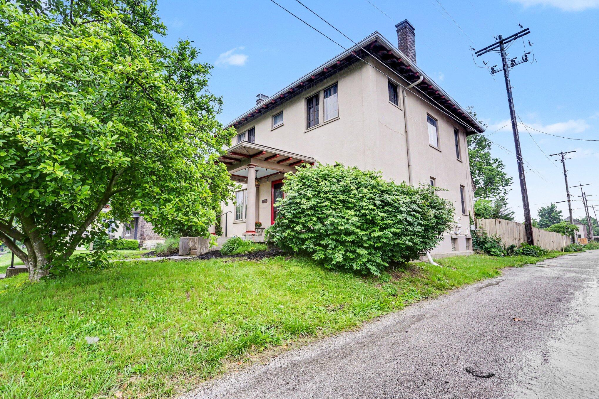 1403 Bryden Road Columbus, OH 43205 - Photo 28 of 32 002_file_9598