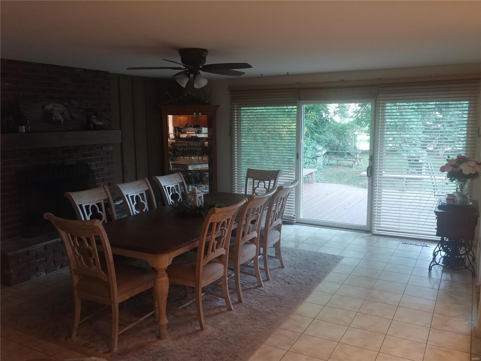614 West Reed Street Benton, IL 62812 - Photo 3 of 14