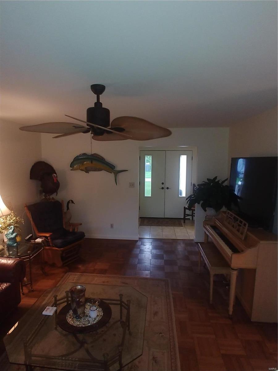 614 West Reed Street Benton, IL 62812 - Photo 4 of 14