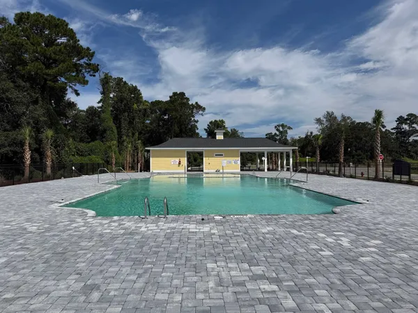 $232,990 | 384 Myrtle Mdws Drive, Unit 473C, Conway, SC 29526