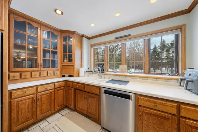 $549,900 | 2985 Pine Ridge Road, Oshkosh, WI 54904