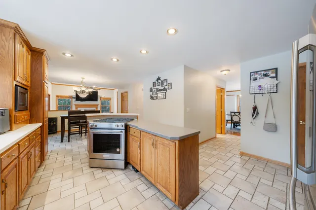 $549,900 | 2985 Pine Ridge Road, Oshkosh, WI 54904