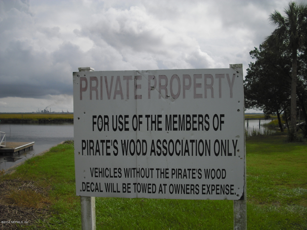 28 Morgans Way Yulee, FL 32097 - Photo 4 of 7 Members Only Sign
