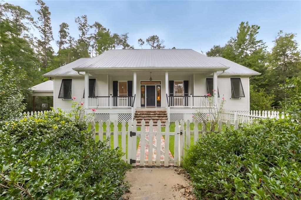 22220 Rue Coquille Mandeville, LA 70471 - Photo 1 of 19 Gallery Image 1