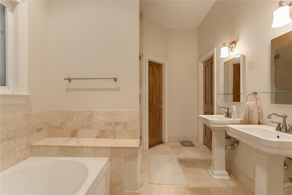 22220 Rue Coquille Mandeville, LA 70471 - Photo 12 of 19 Gallery Image 12