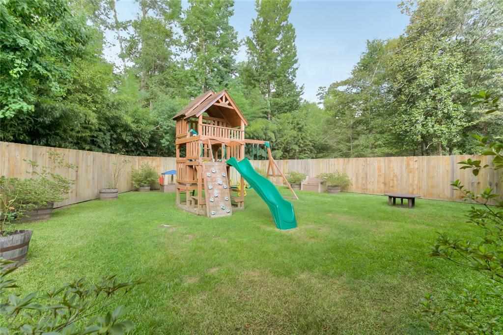 22220 Rue Coquille Mandeville, LA 70471 - Photo 17 of 19 Gallery Image 17