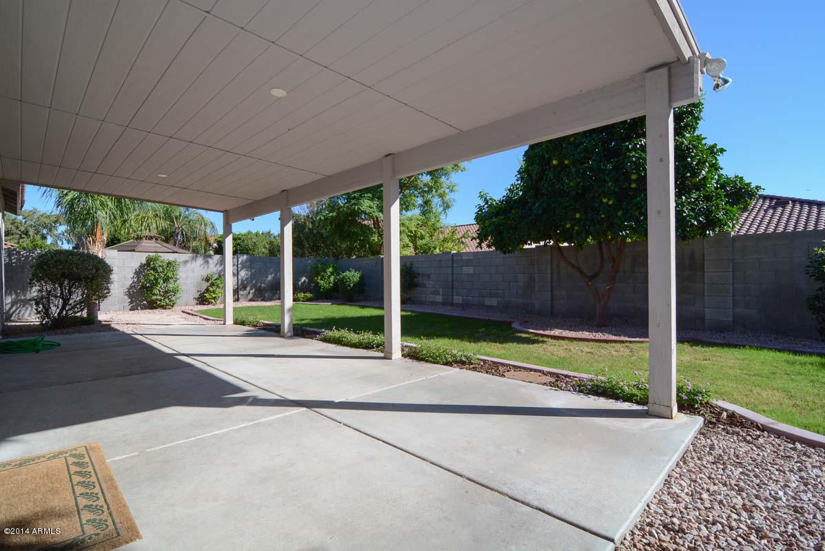 4015 East Rowel Road Phoenix, AZ 85050 - Photo 12 of 12 Covered Patio