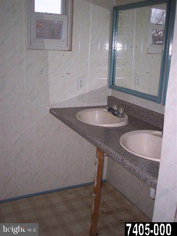 2155 Craley Road Windsor, PA 17366 - Photo 6 of 9 Gallery Image 6