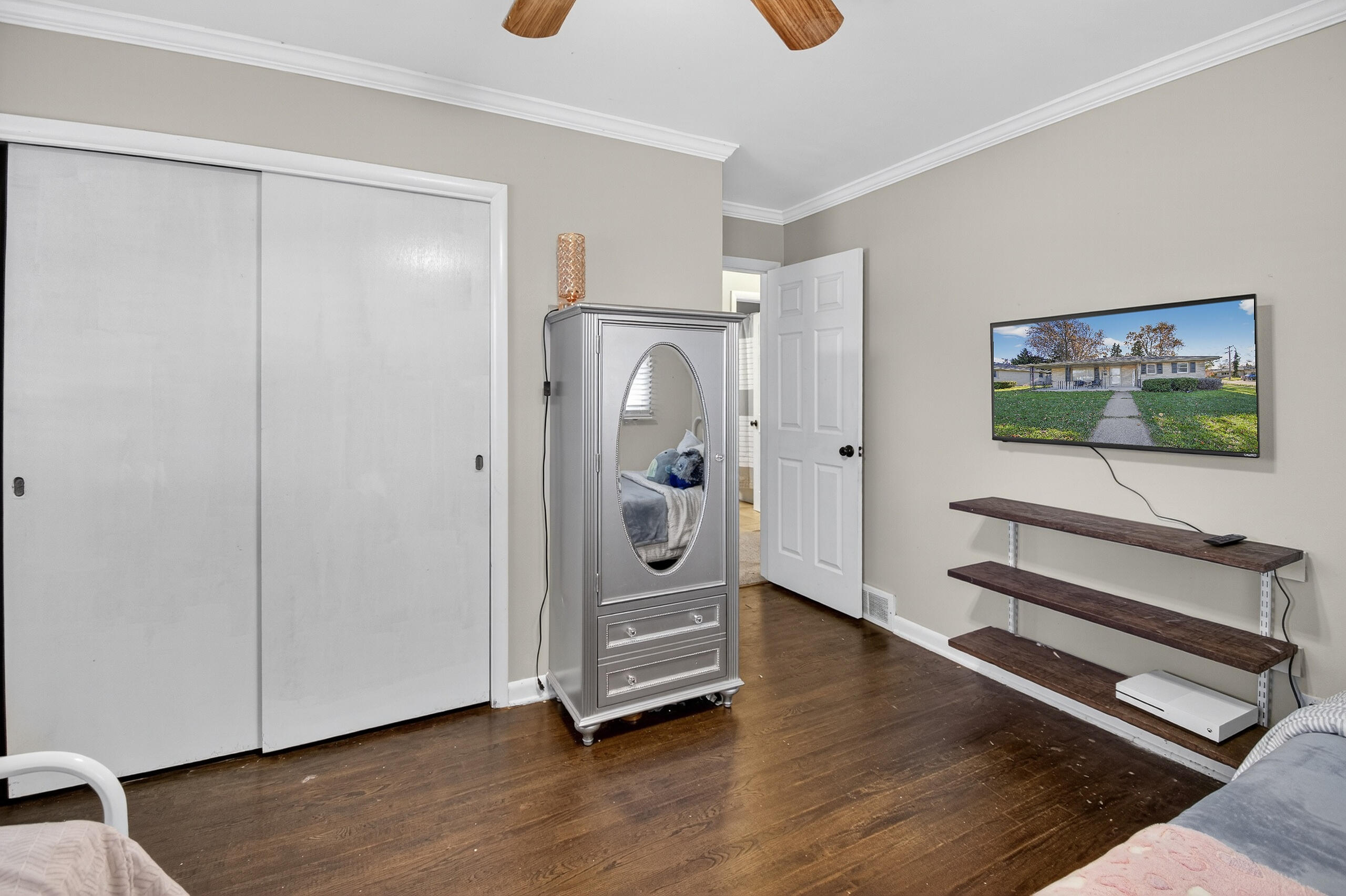 1123 Montclair Drive Racine, WI 53402 - Photo 13 of 28 019_DSC_7567