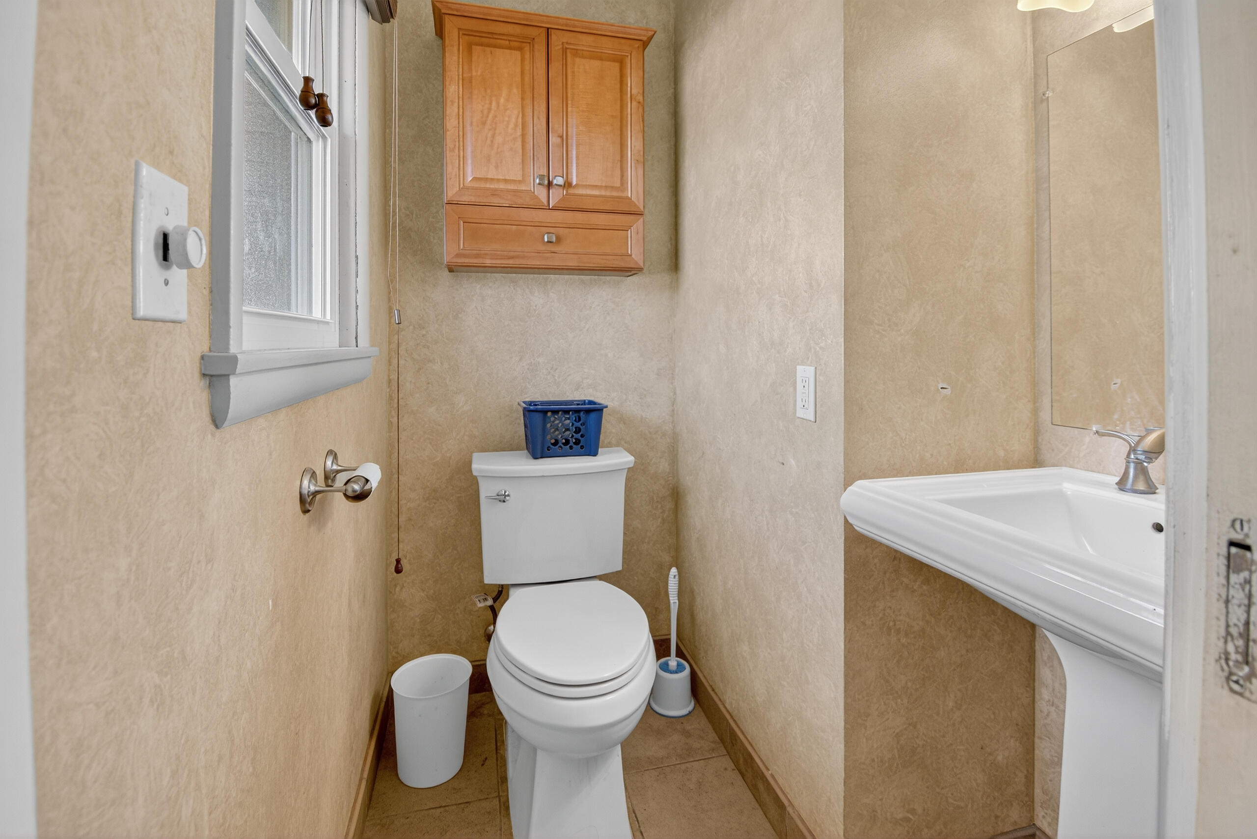 1123 Montclair Drive Racine, WI 53402 - Photo 14 of 28 022_DSC_7588