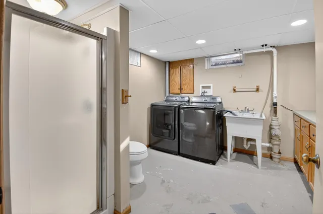 $247,500 | 1123 Montclair Drive, Racine, WI 53402