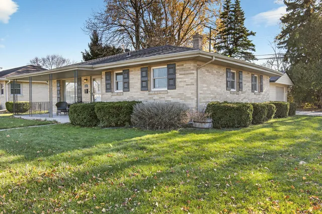 $247,500 | 1123 Montclair Drive, Racine, WI 53402