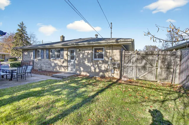 $247,500 | 1123 Montclair Drive, Racine, WI 53402