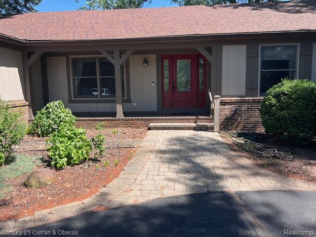 5463 Greenfield Road Brighton, MI 48114 - Photo 4 of 70 Gallery Image 4