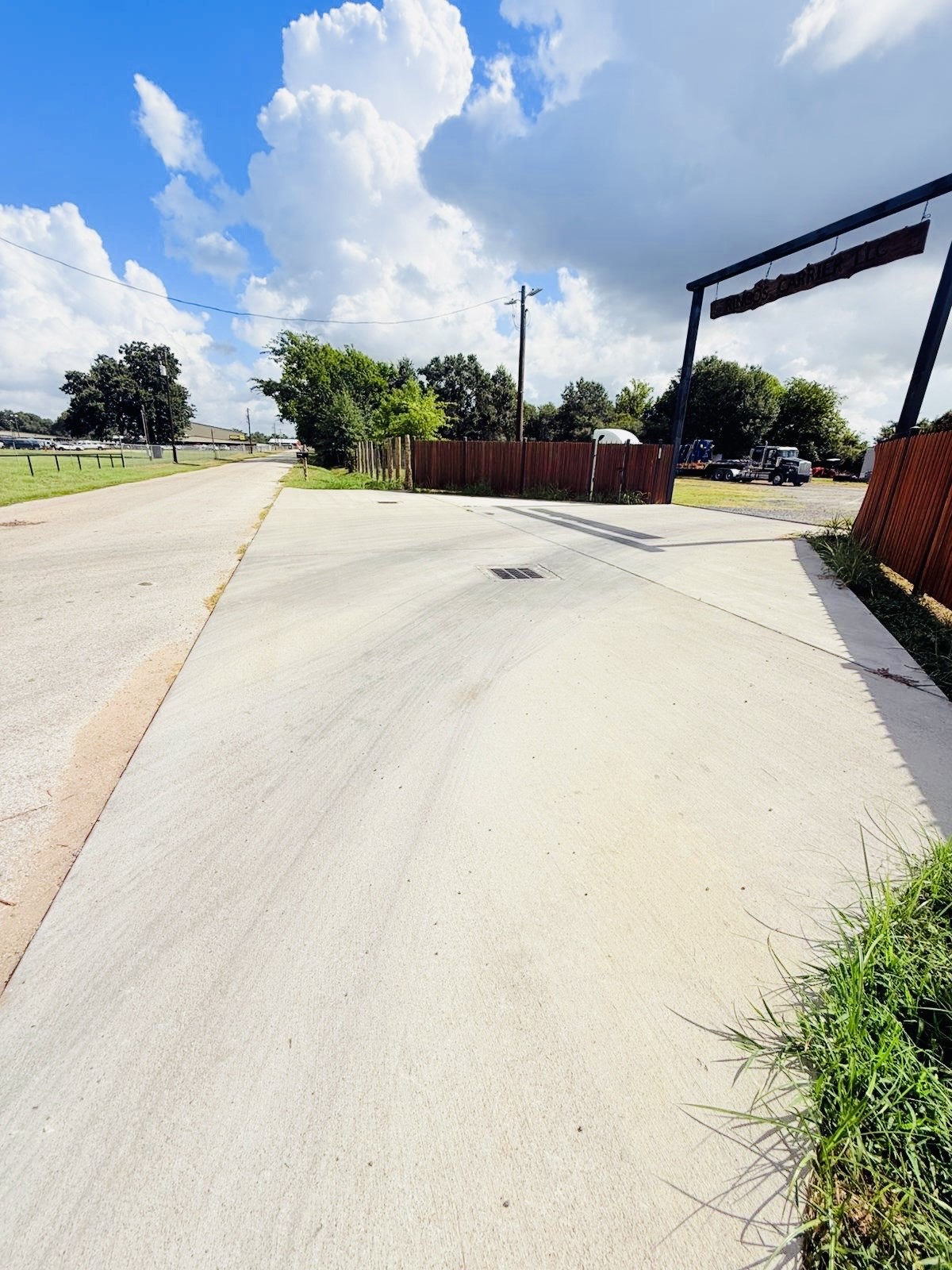 21728 Fairground Road Hempstead, TX 77445 - Photo 3 of 23 a view of an outdoor space and basketball court