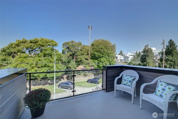 $4,350 | 2615 Northwest 60th Street, Seattle, WA 98107