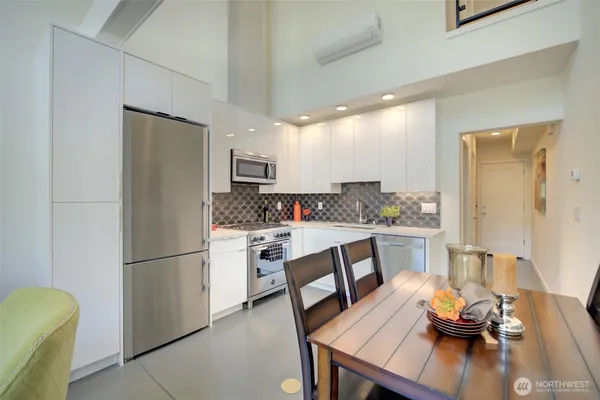 $4,350 | 2615 Northwest 60th Street, Seattle, WA 98107