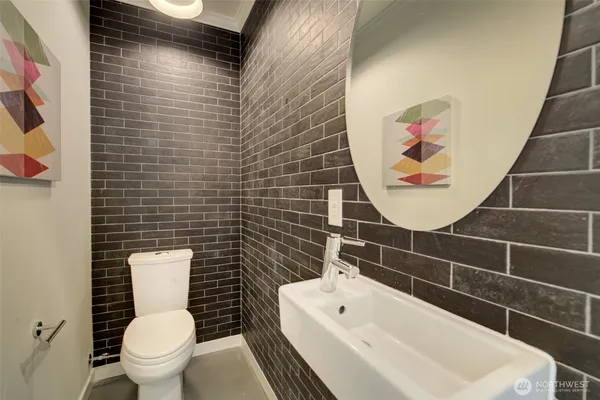 $4,350 | 2615 Northwest 60th Street, Seattle, WA 98107