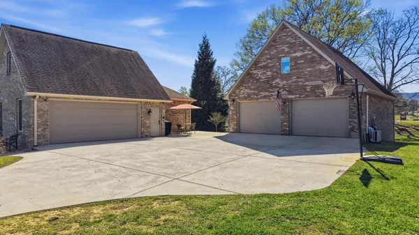 $795,000 | 120 Mountain Meadow Lane, Kimball, TN 37347