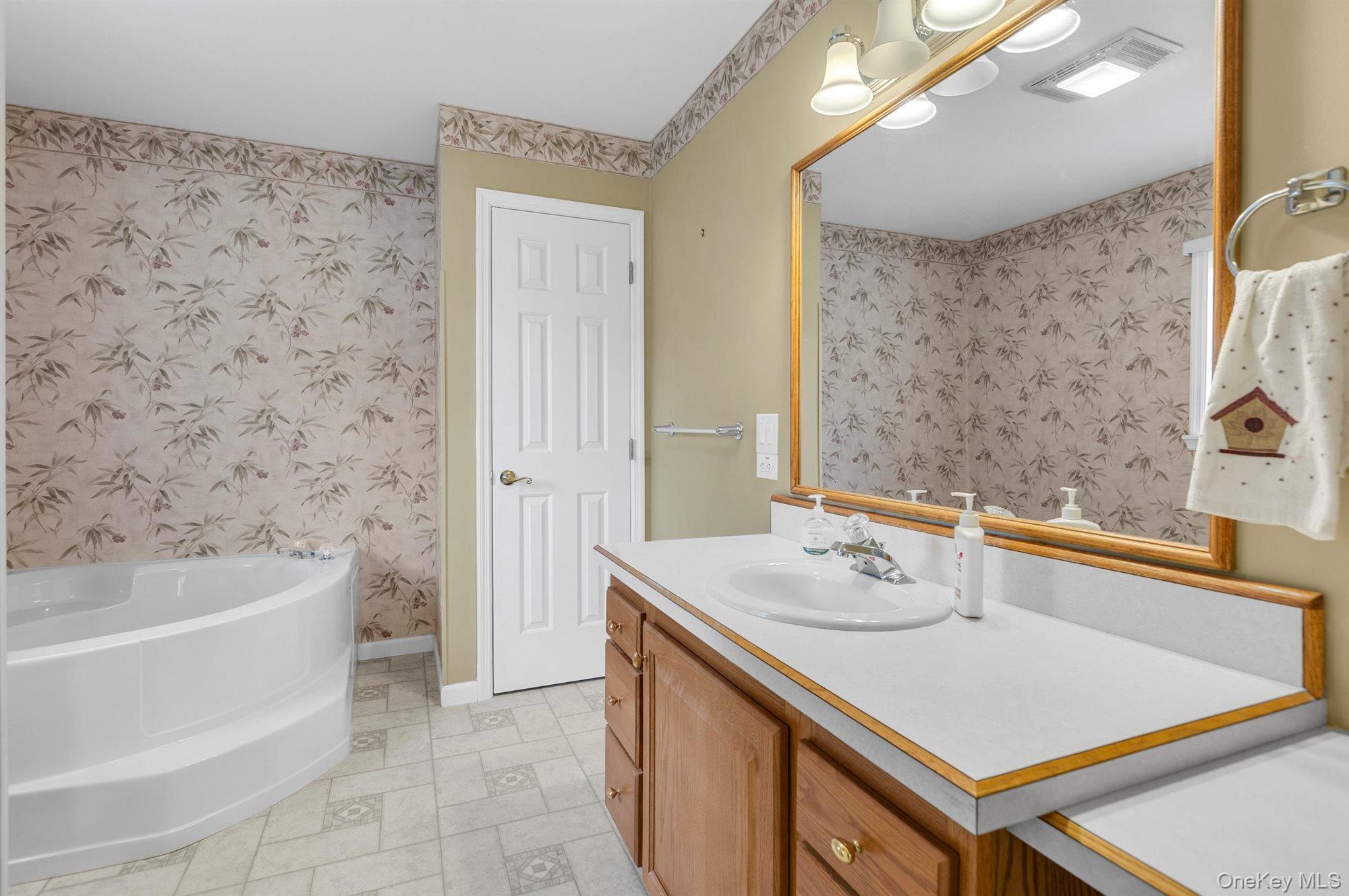 1407 Middle Road, Unit 265 Calverton, NY 11933 - Photo 11 of 20 Gallery Image 11