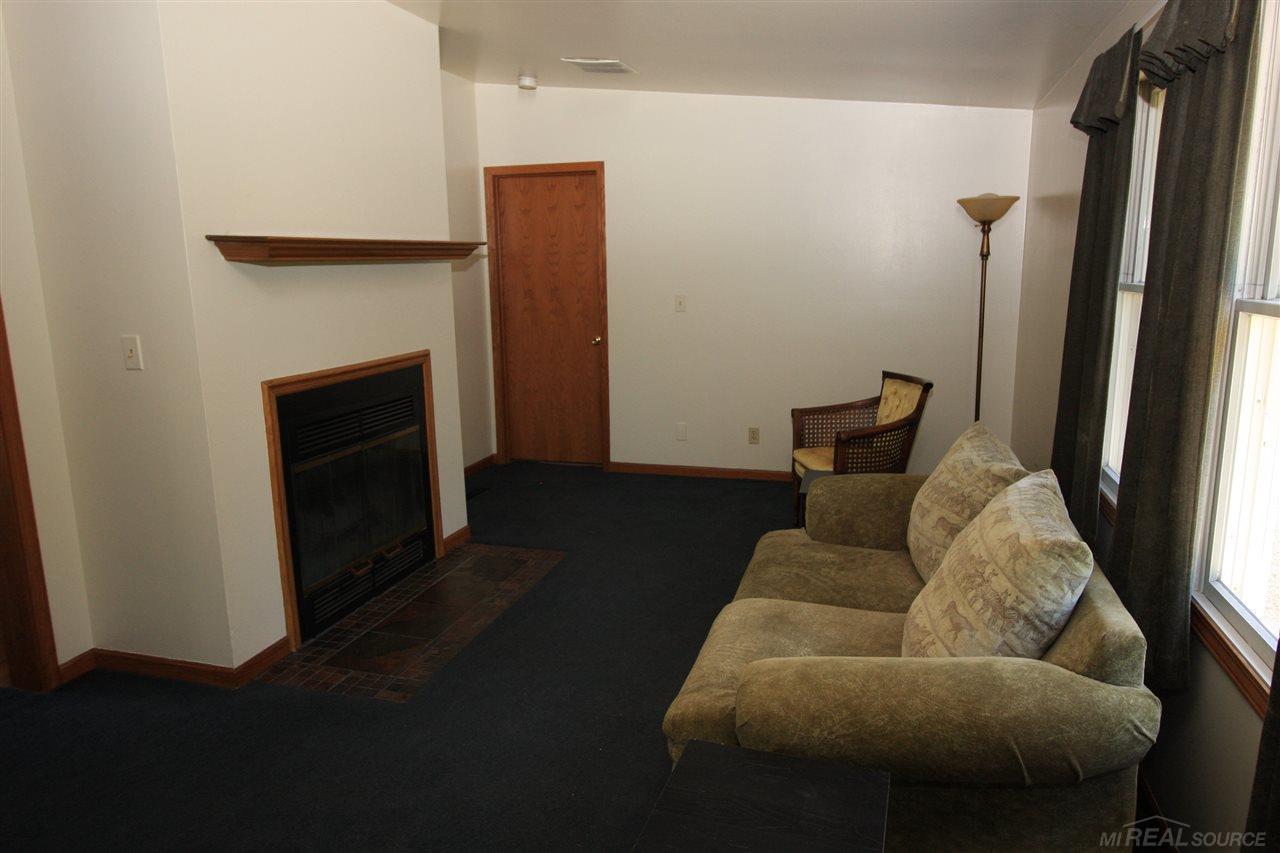 1878 South Boulevard Rochester, MI 48309 - Photo 2 of 21