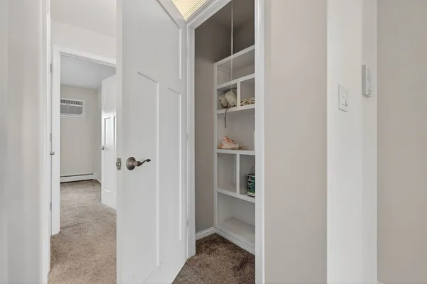 $1,875 | 751 South Dwyer Avenue, Unit F, Arlington Heights, IL 60005