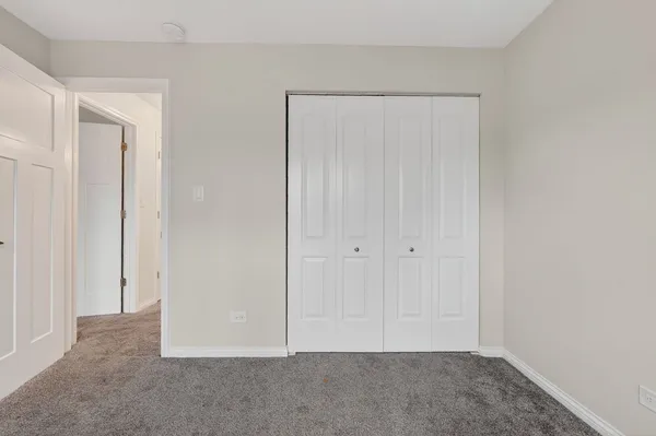 $1,875 | 751 South Dwyer Avenue, Unit F, Arlington Heights, IL 60005