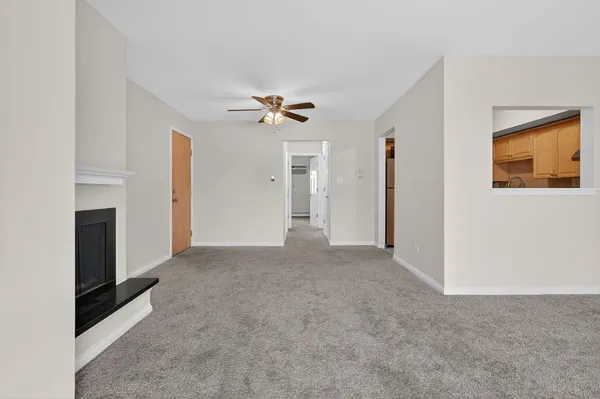 $1,875 | 751 South Dwyer Avenue, Unit F, Arlington Heights, IL 60005