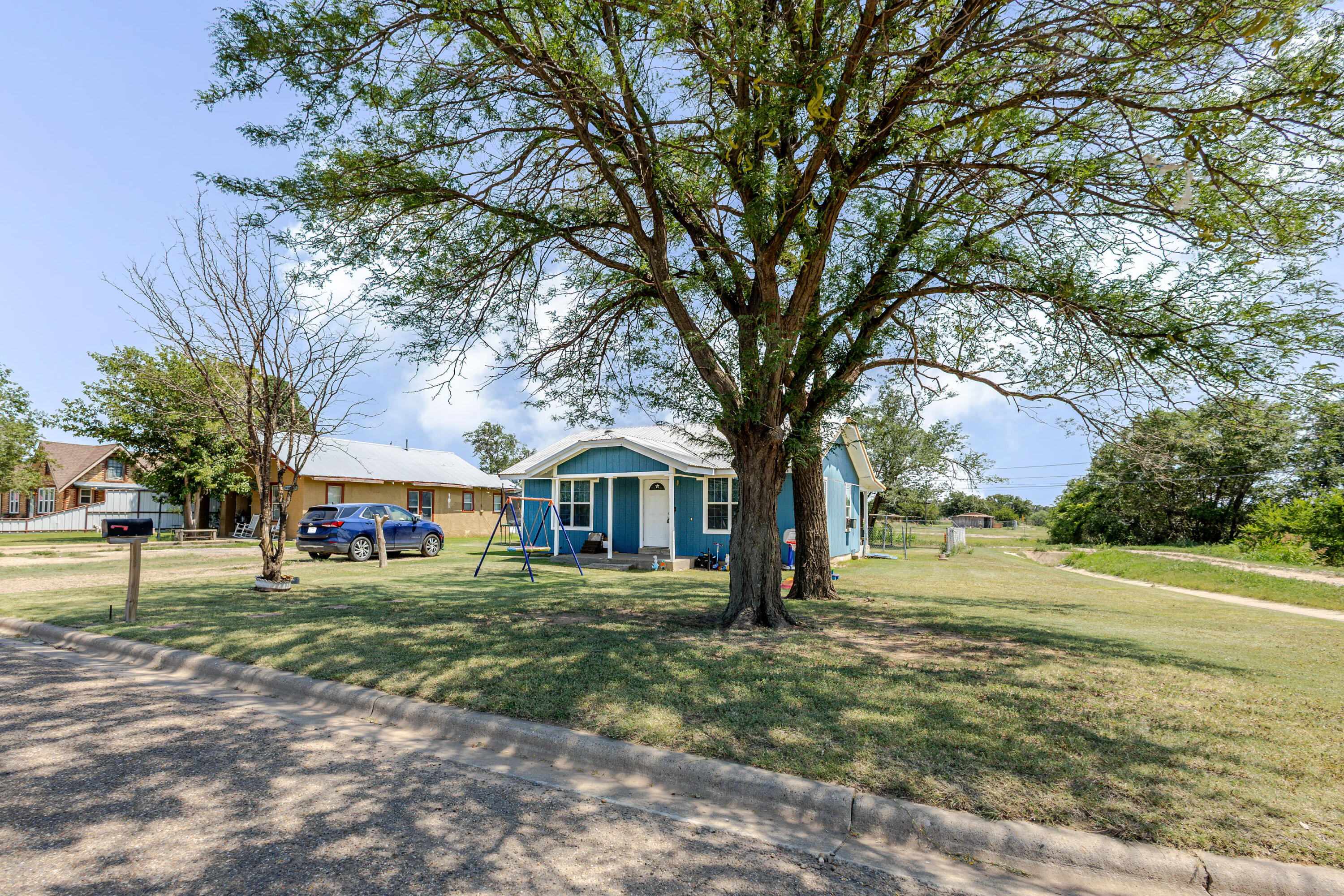 1309 West 23rd Street Plainview, TX 79072 - Photo 2 of 28 IMG_4047-HDR