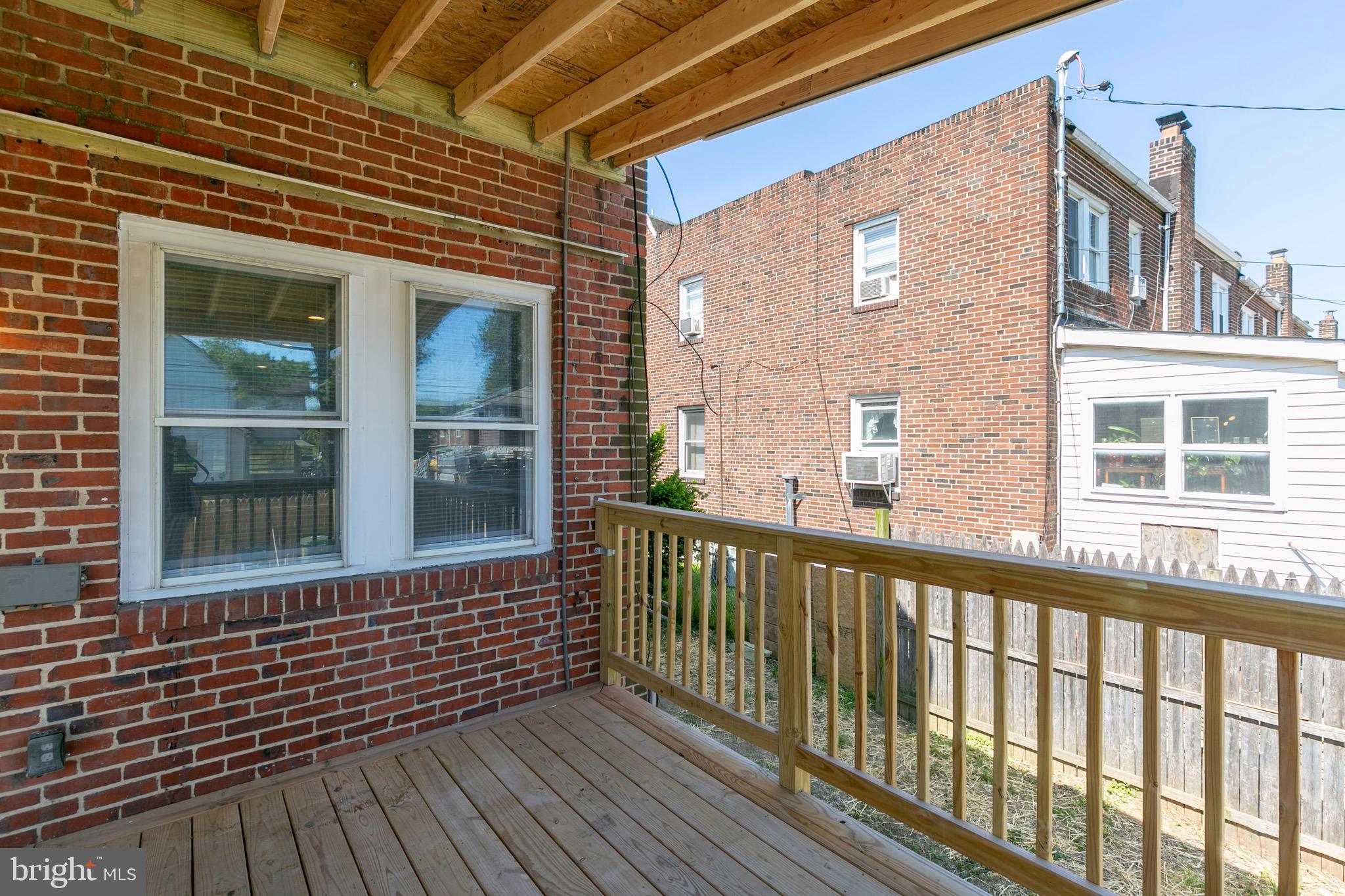 168 West Meadow Road Baltimore, MD 21225 - Photo 13 of 44 Relax with a cold drink here...
