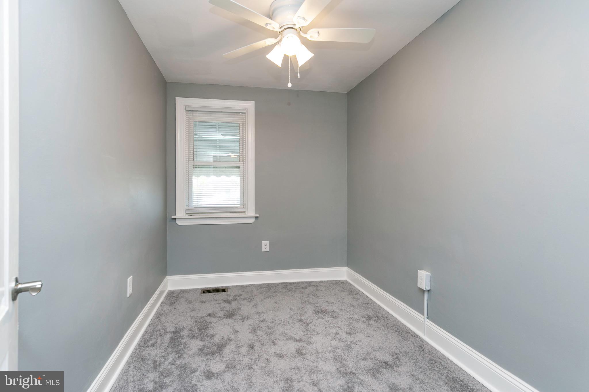 168 West Meadow Road Baltimore, MD 21225 - Photo 38 of 44 3rd Upper Level Bedroom