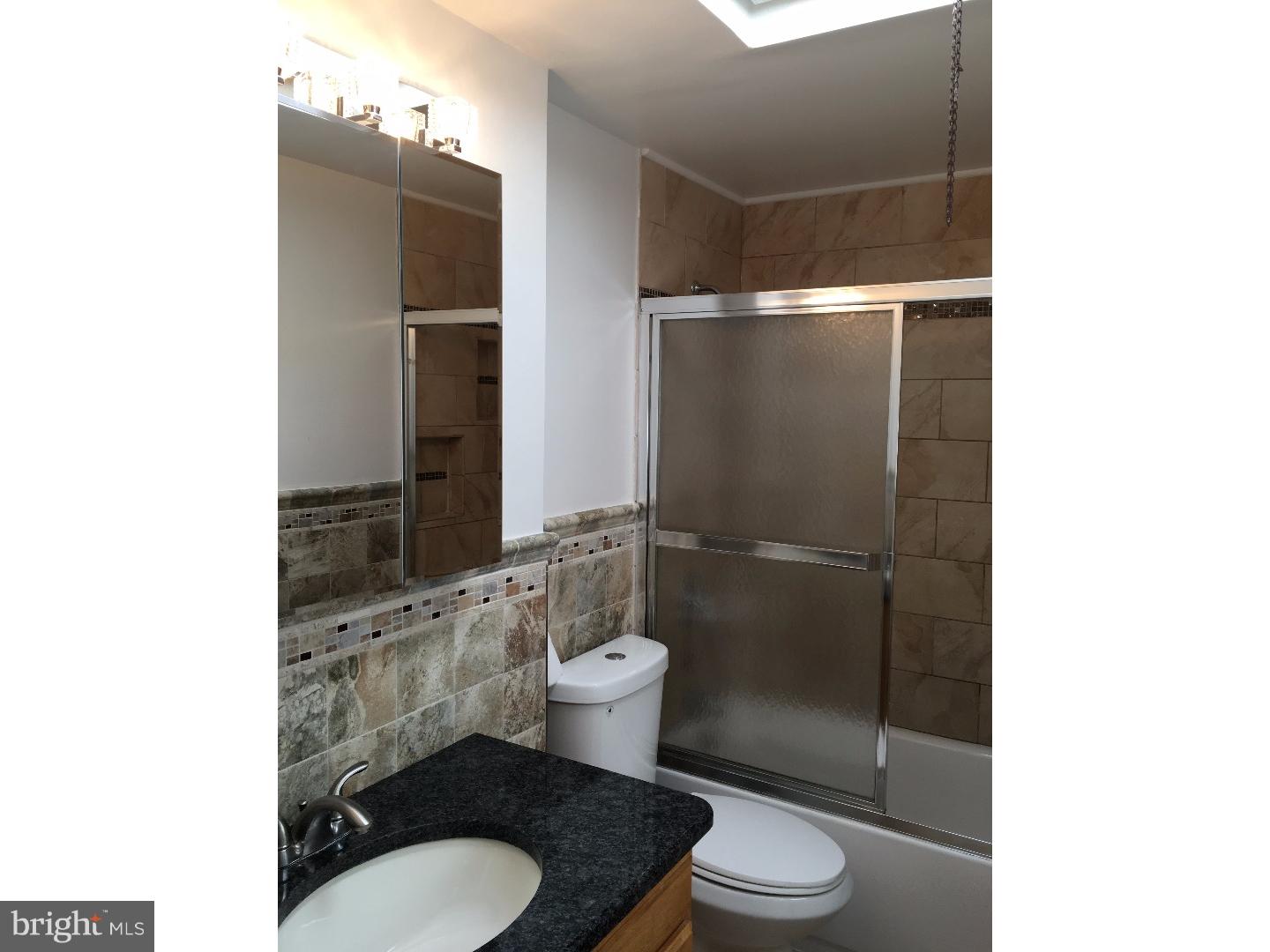 12202 Sweet Briar Road Philadelphia, PA 19154 - Photo 12 of 25 Bathroom