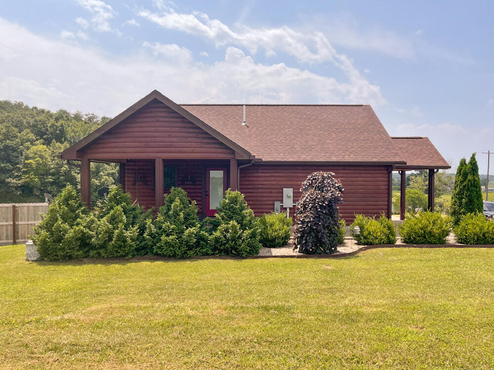 140 Oil Springs Road Winchester, KY 40391 - Photo 29 of 33 Back side