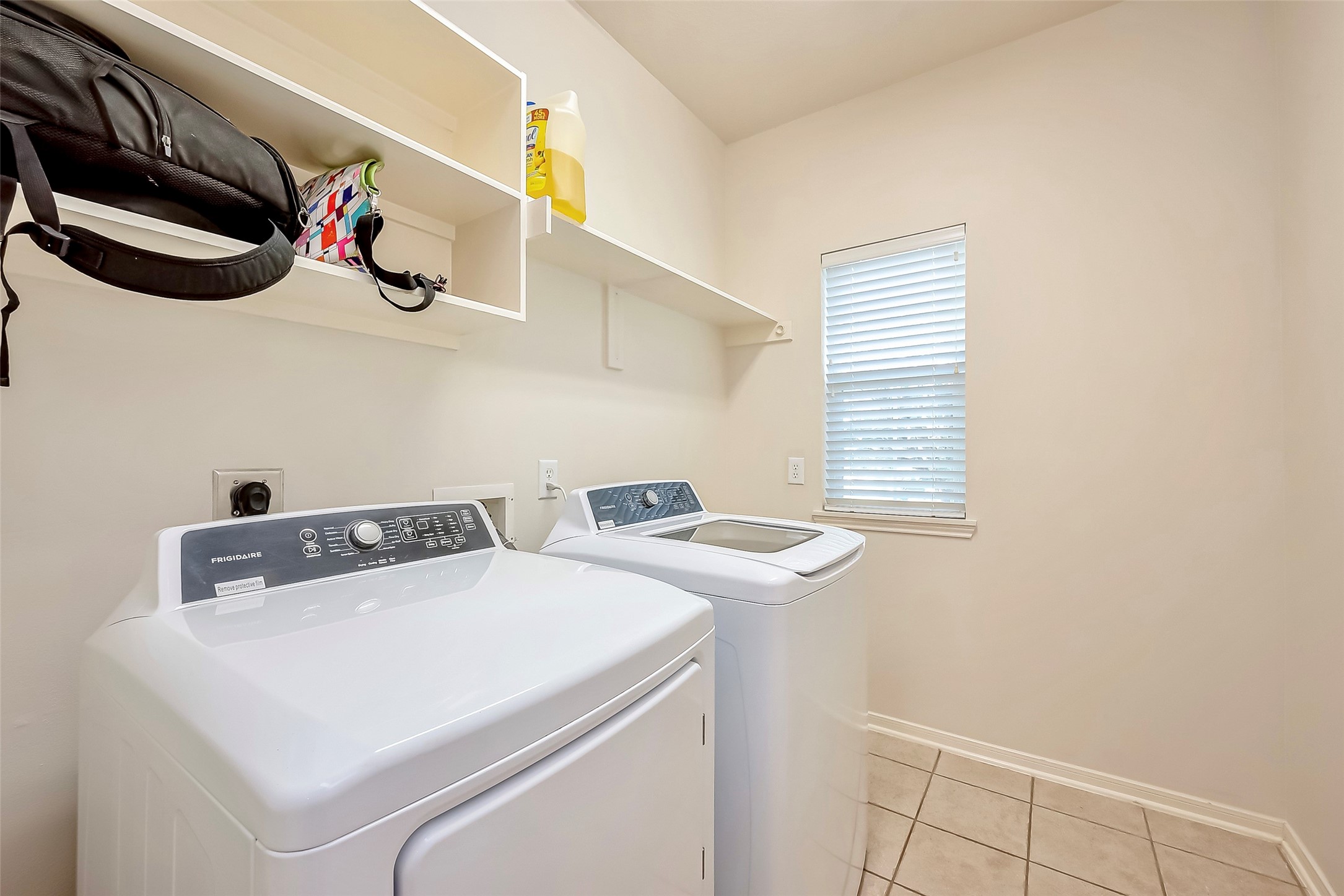 5506 Flower Grove Court Rosharon, TX 77583 - Photo 26 of 30 Staged- Laundry room with washer and dryer