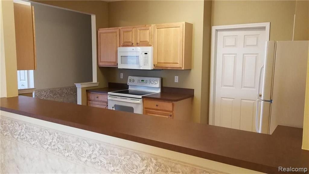 1843 Flagstone Circle, Unit 154 Rochester, MI 48307 - Photo 5 of 17