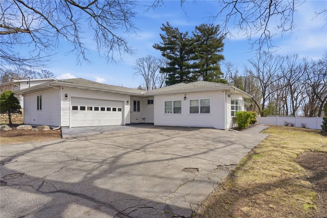 109 Cobble Hill Road Lincoln, RI 02865 - Photo 3 of 45