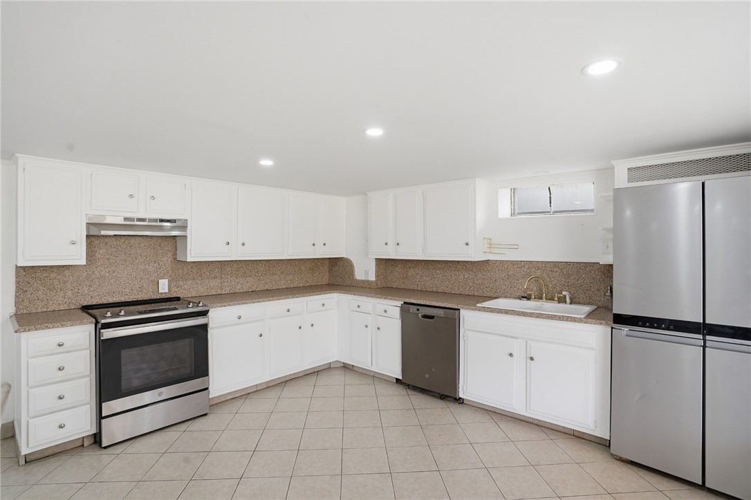109 Cobble Hill Road Lincoln, RI 02865 - Photo 37 of 45