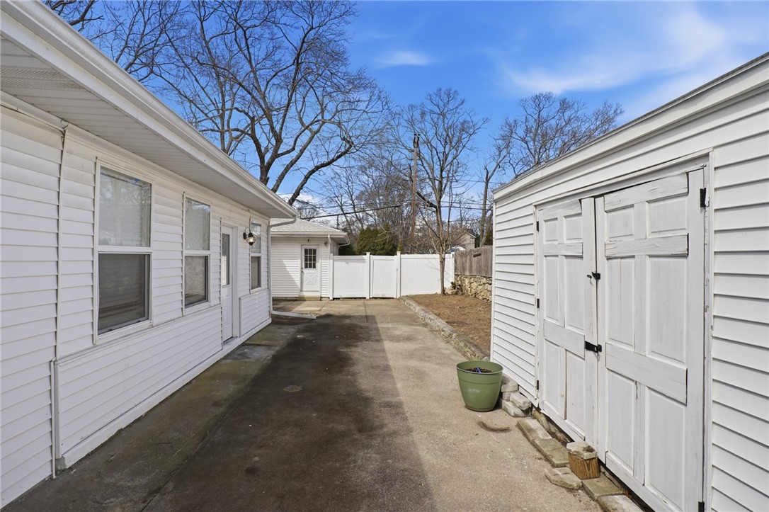 109 Cobble Hill Road Lincoln, RI 02865 - Photo 42 of 45