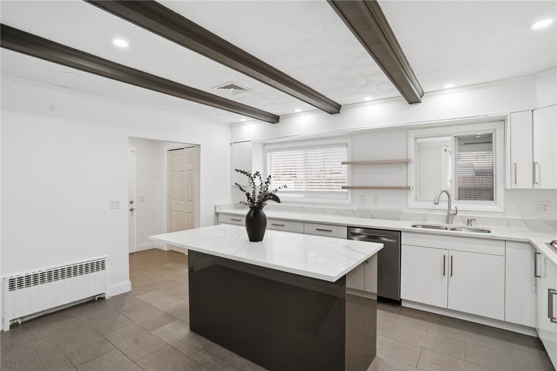 109 Cobble Hill Road Lincoln, RI 02865 - Photo 7 of 45