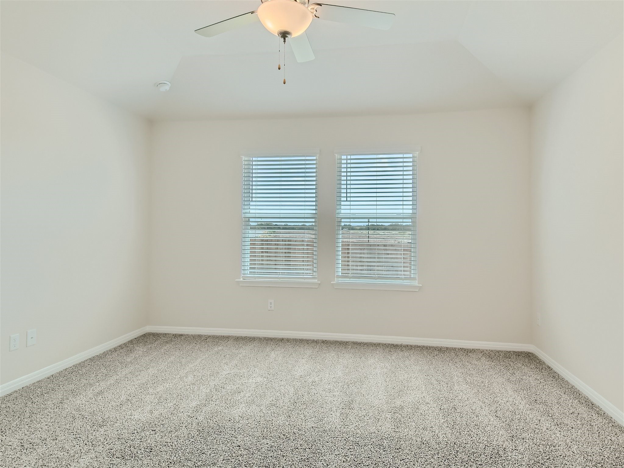 512 Dayspring Cove Georgetown, TX 78628 - Photo 16 of 27 2nd bedroom